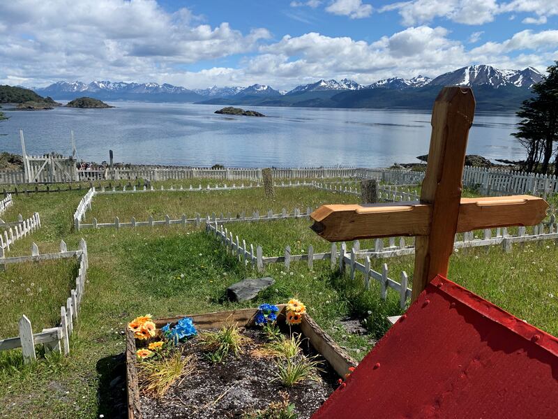 The cemetery for indigenous peoples of Bahía Mejillones. Photograph: Peter Murtagh.