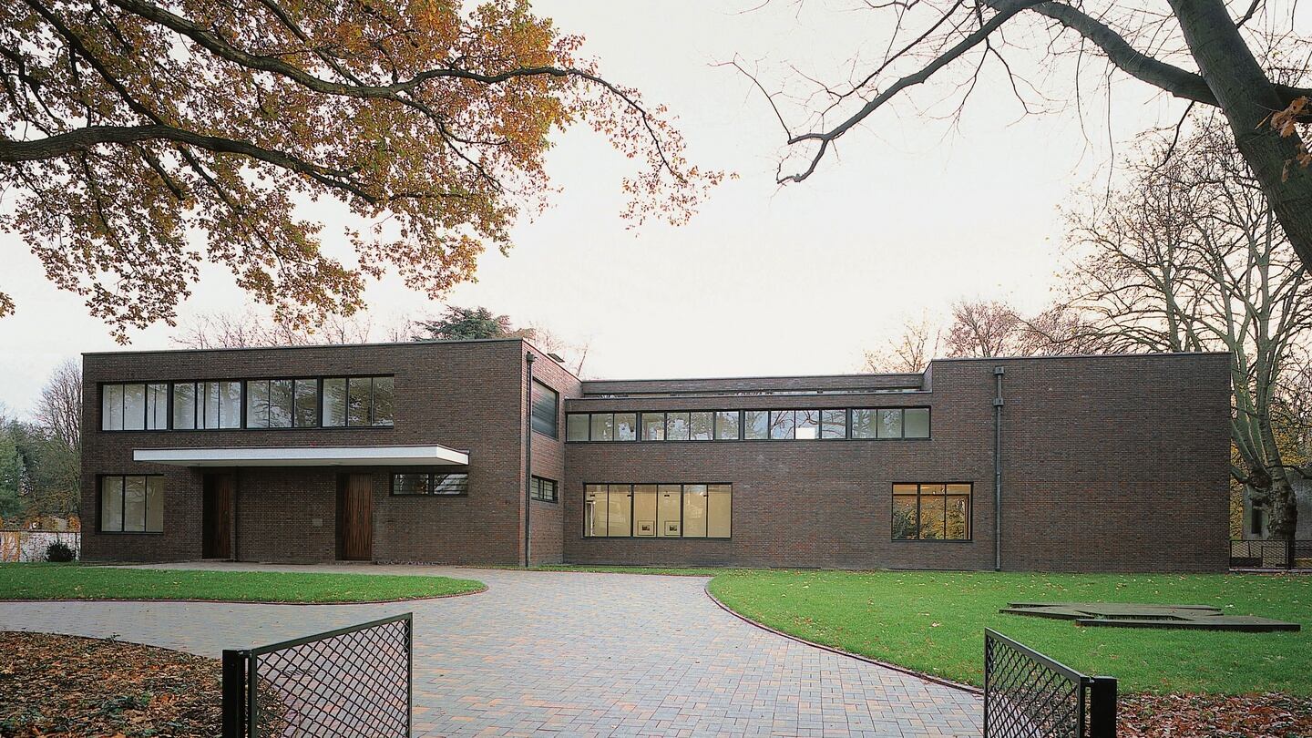 Haus Lange by Mies van der Rohe. Photograph: Volker Dohne