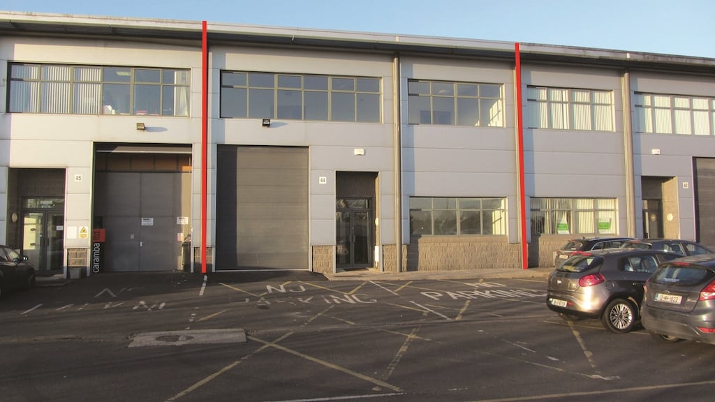 Warehouse with 582sq m (6,264sq ft)