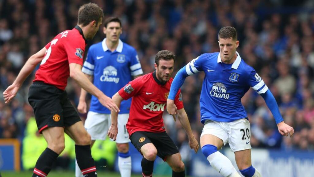 Ross Barkley is capable of playing number of roles for Everton, according to manager Roberto Martinez.