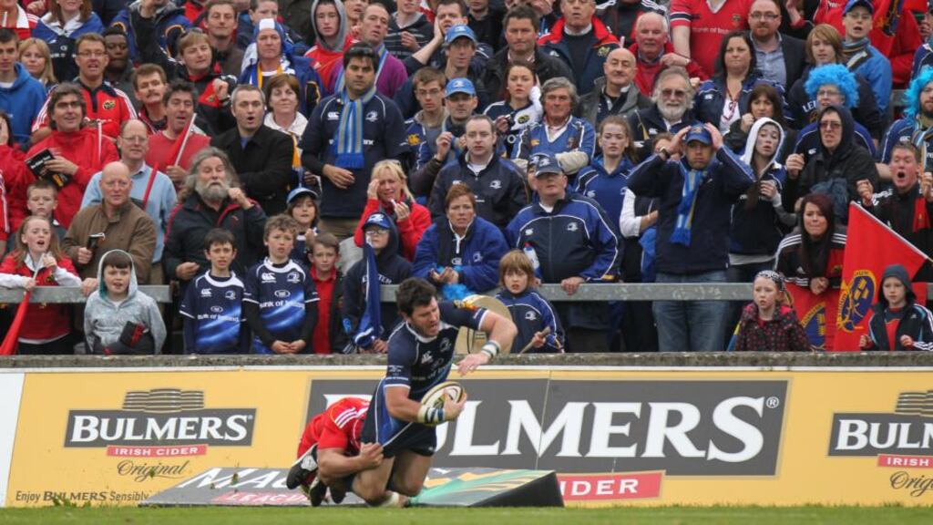 Shane Horgan scores against Munster in the Celtic League final in 2011. Photograph: Billy Stickland/Inpho