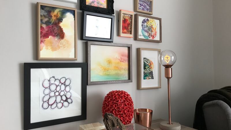 A gallery wall is a great way of adding a bit of sparkle and personality to our homes.