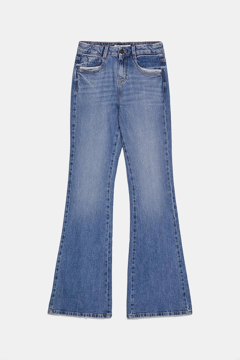 Vintage flare jean, €29.95, Zara