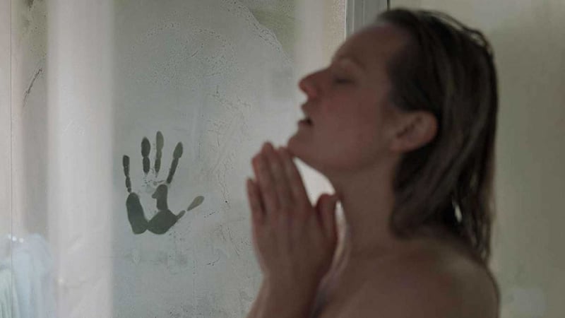 Elizabeth Moss in The Invisible Man