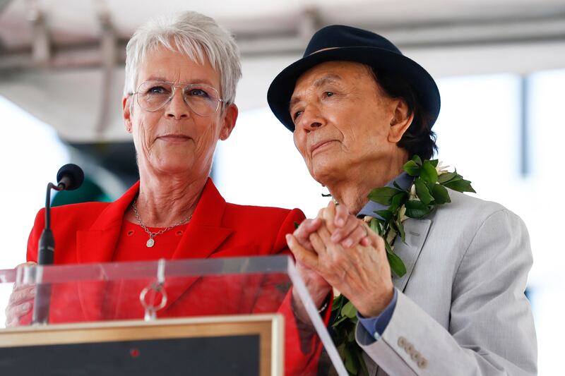 Jamie Lee Curtis and James Hong at the Hollywood Walk of Fame ceremony in Hong's honor in May 2022.