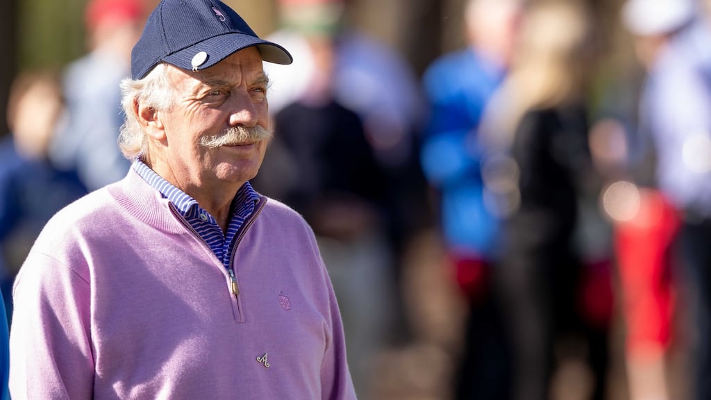 Dermot Desmond is set to take a 25 per cent stake in Shamrock Rovers.