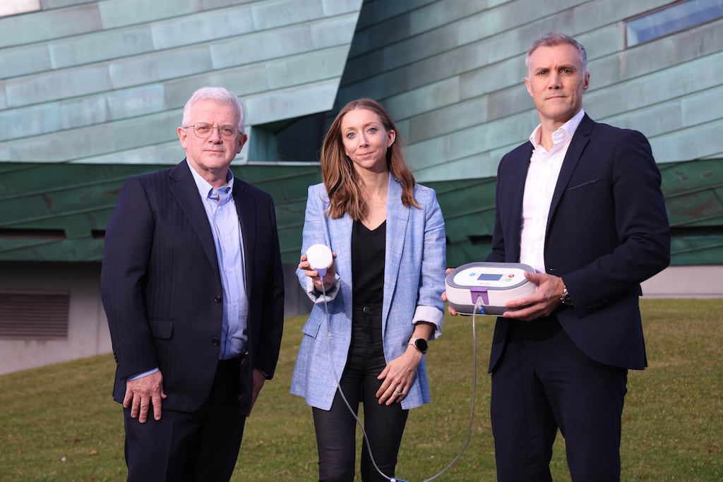Announcing SymPhysis Medical’s latest round of funding are SymPhsis Medical  cofounder and chief executive Tim Jones (right) with Gerard Ryan, Irrus Investments' lead investor, and Michelle Tierney, SymPhsis cofounder and chief scientific officer. Photograph: Aengus McMahon