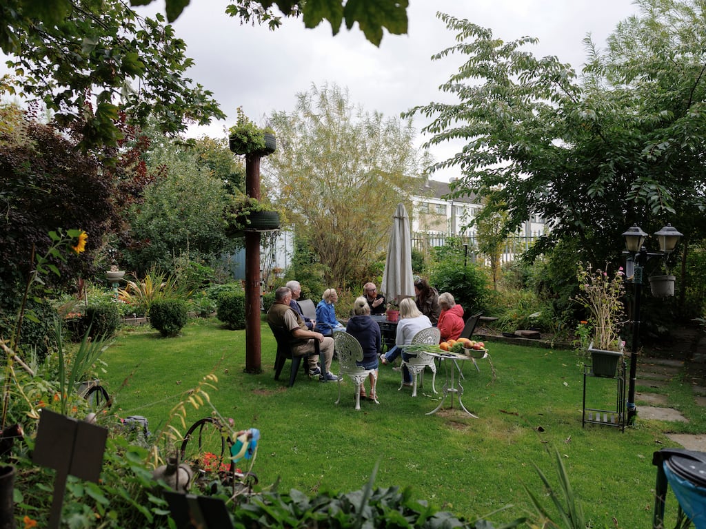 Residents of Coultry Gardens, Ballymun, Dublin 9, meet and discuss the housing situation in Gardíní Glór na nGael. Photograph: Dan Dennison
