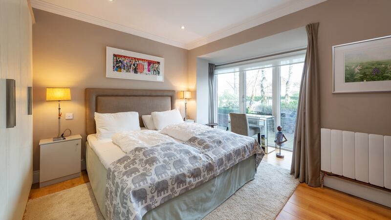 Bedroom in in 50-52 Nutley House