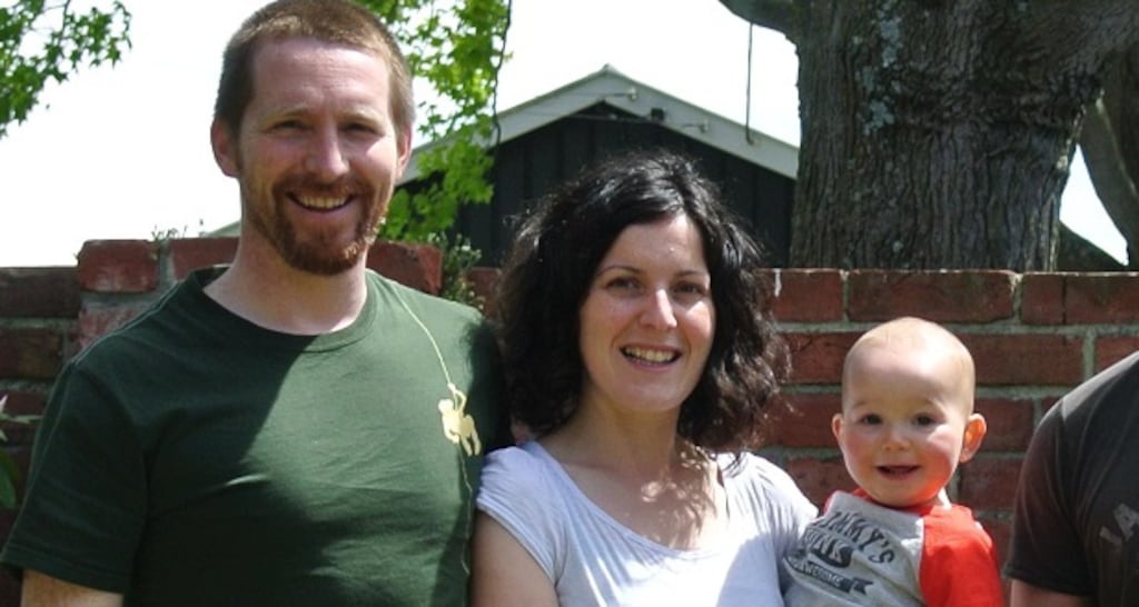 Sarah Lynch with her husband Barry and son Oliver (1)