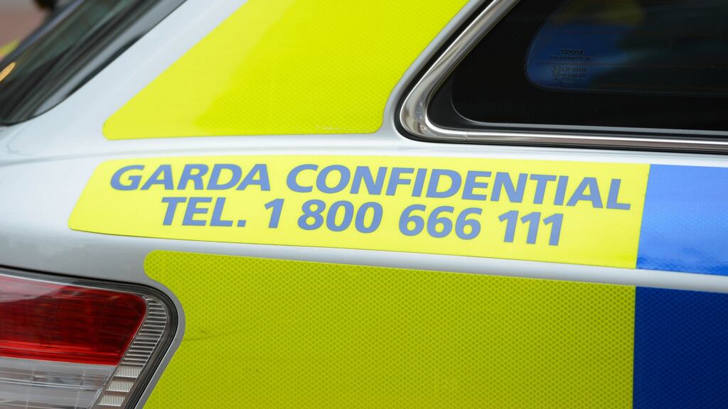 Gardaí in Drogheda are appealing for witnesses in relation to an armed robbery in the town on Friday.