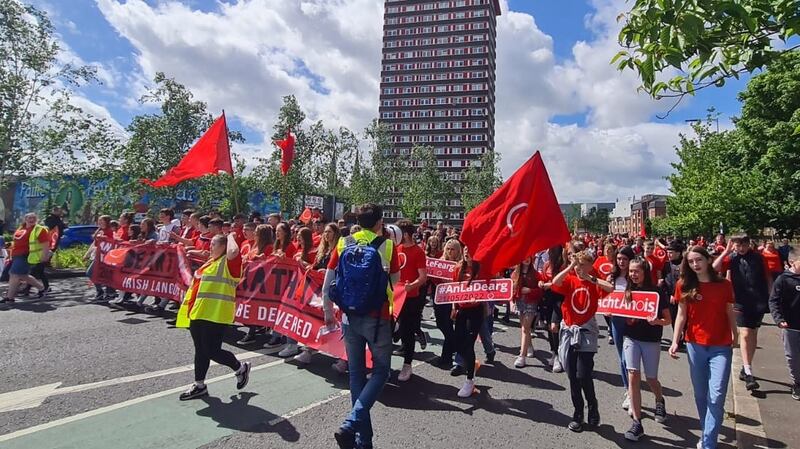 Conchúr Ó Muadaigh: “Siúlfimid le chéile, seasfaimid le chéile, scairtimid le chéile. Anois an t-am. Acht anois!”