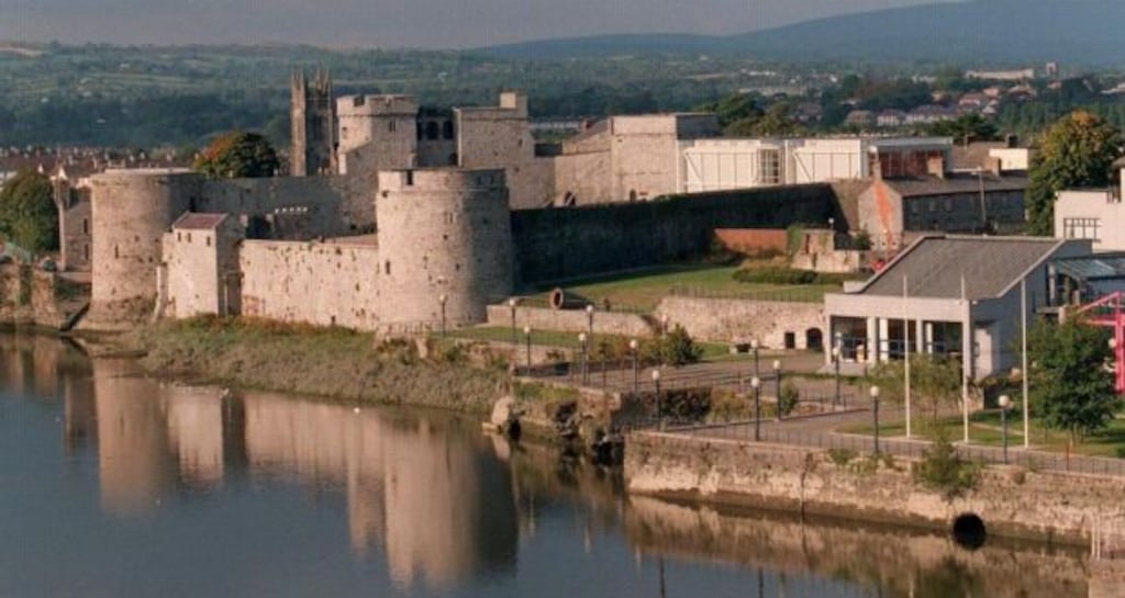 The disagreement involving Fianna Fáil councillors elected to Limerick City and County Council last week has been resolved following discussions between all 13 councillors and the party’s General Secretary Seán Dorgan.