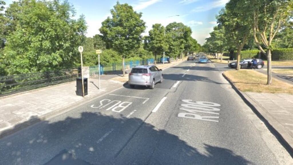 The incident happened on the R106  at the junction of Castle Heath.