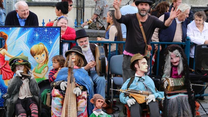 Who wants to hear Puppet on a String?