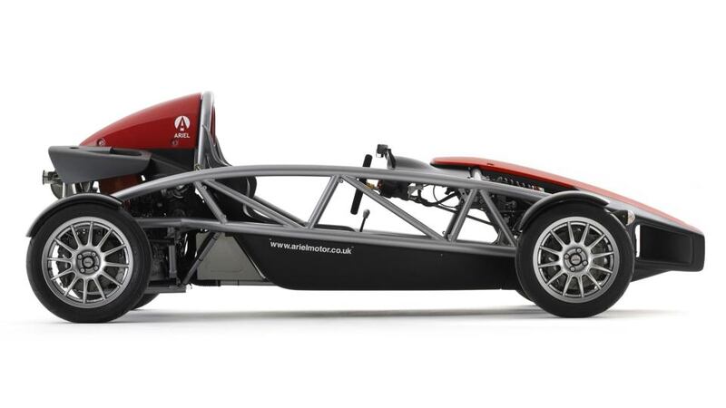 Reassuring: scaffold-like girders envelope the driver and the engine