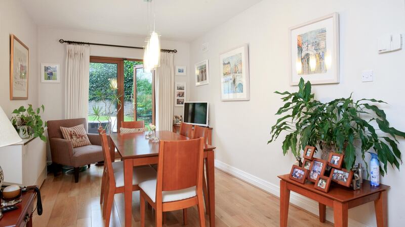 2 Woodview, Commons Road, Loughllnstown, Dublin 18