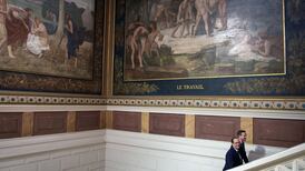 Hollande warns Cameron over impact of Brexit