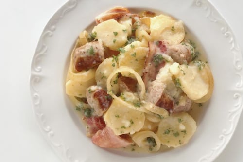 Cén mhias Éireannach a chuireann sú faoi na fiacail agat?