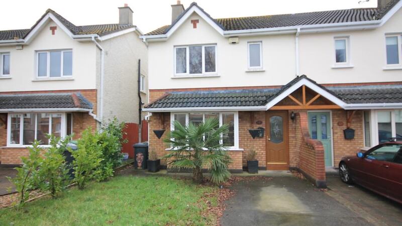 8 Brookfield, Finnstown Abbey, Lucan, Co Dublin:  €300,000,  DNG