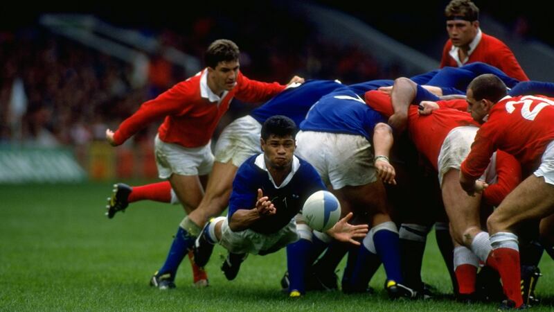 Matthew Vaea passes the ball during Western Samoa’s win over Wales at the 1991 Rugby World Cup. Photograph: Simon Bruty/Allsport