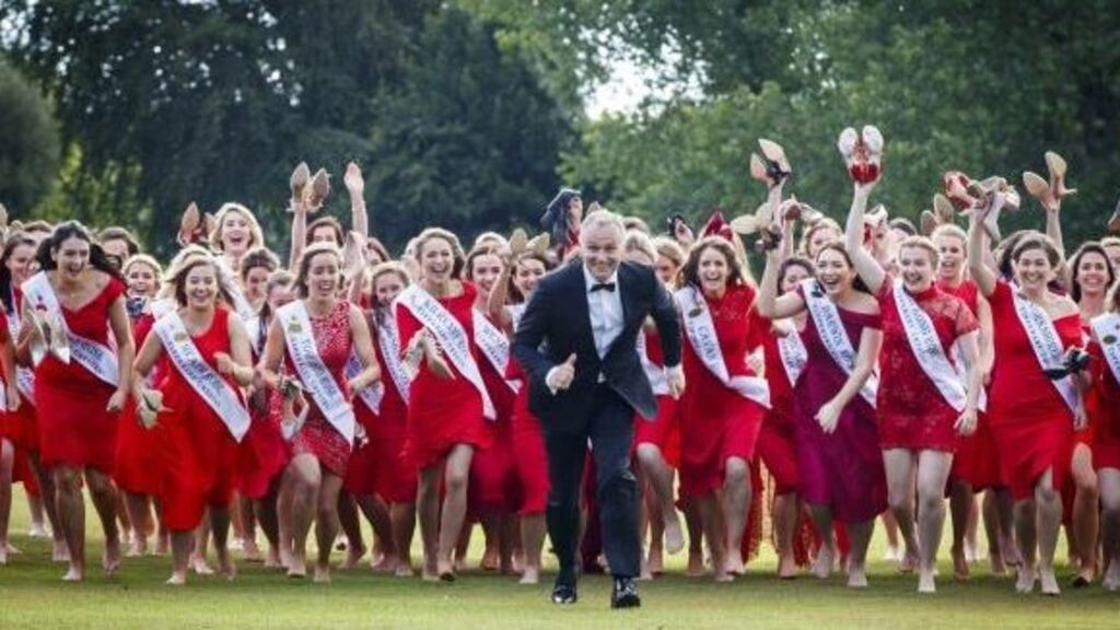Dáithí Ó Sé with the Rose of Tralee contestants in 2017. File photograph: Andres Poveda