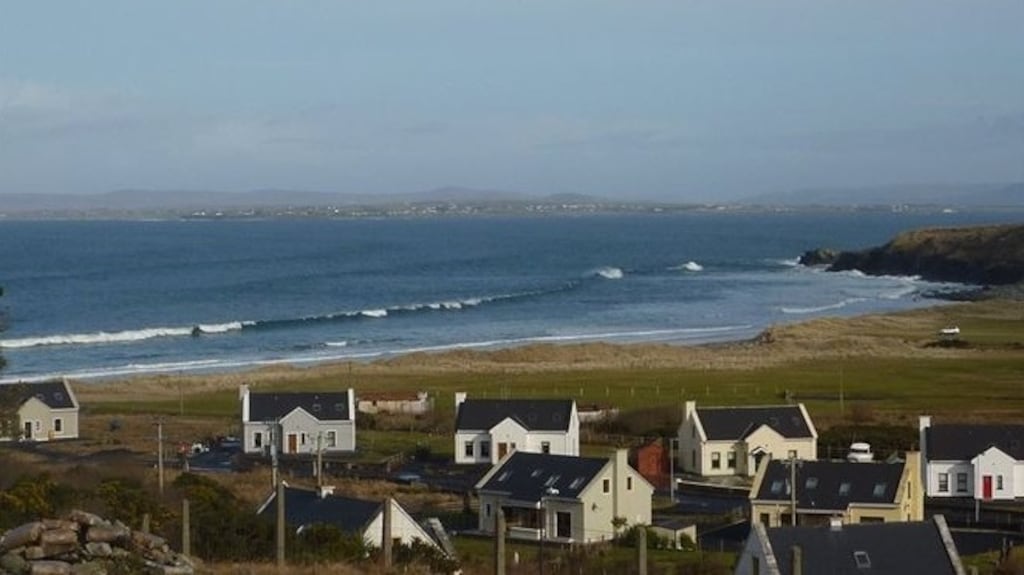 Beach View Heights, Achill, Co Mayo - located just 650m from Silver Strand Blue Flag Beach