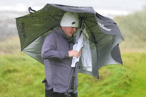 Players battle through horrendous conditions on day two of Dunhill Links Championship