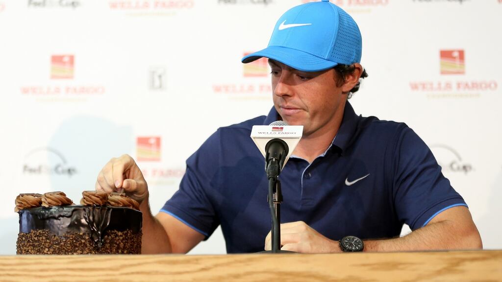 Rory McIlroy is presented with a birthday cake ahead of the 2016 Wells Fargo Championship at Quail Hollow Club. Photo: Streeter Lecka/Getty Images