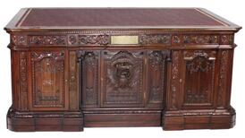 Replica of Trump’s Oval Office desk in Castlecomer auction