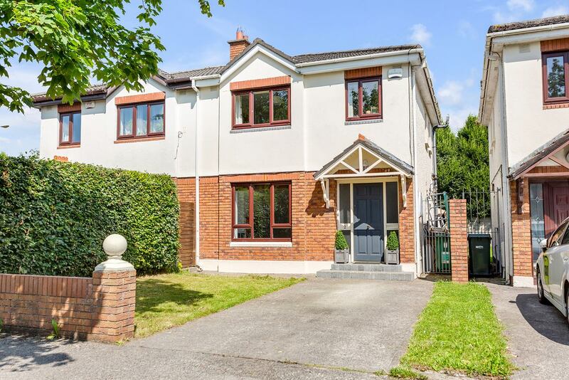 2 Meadowbrook Court has well-presented interiors