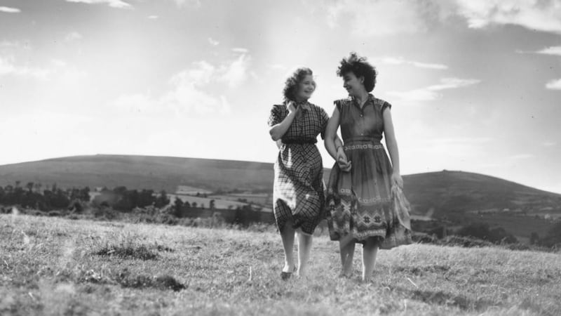Country girls: Edna O’Brien’s invocation of women characters who dared desire more from life than the traditional domestic and sexual servitude was revolutionary. Photograph: Thurston Hopkins/Picture Post/Getty