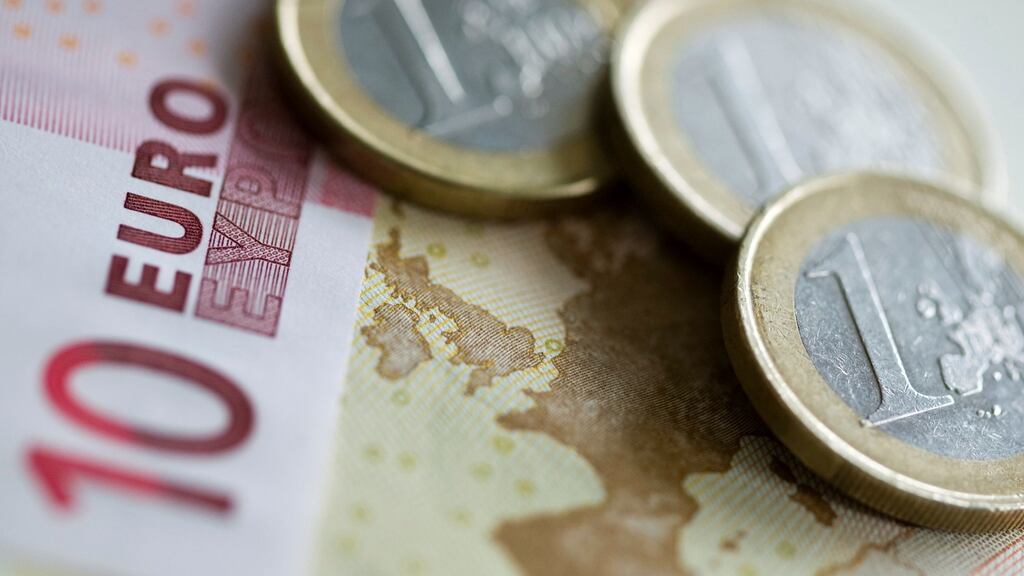 A worker on €25,000 earns almost 1.4 times the salary of a person on €18,000 but pays 5.6 times the tax, according to the Irish Tax Institute. Photograph: Chris Ratcliffe/Bloomberg