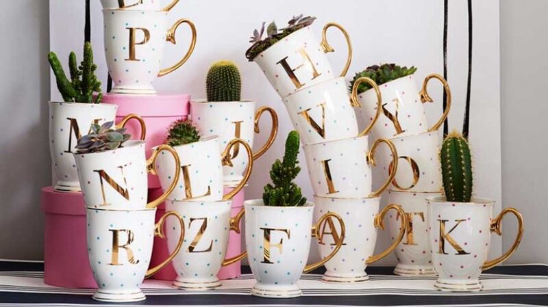 Glitz n’ Pieces: quirky and beautiful-looking jewellery, bags and Alphabet cups
