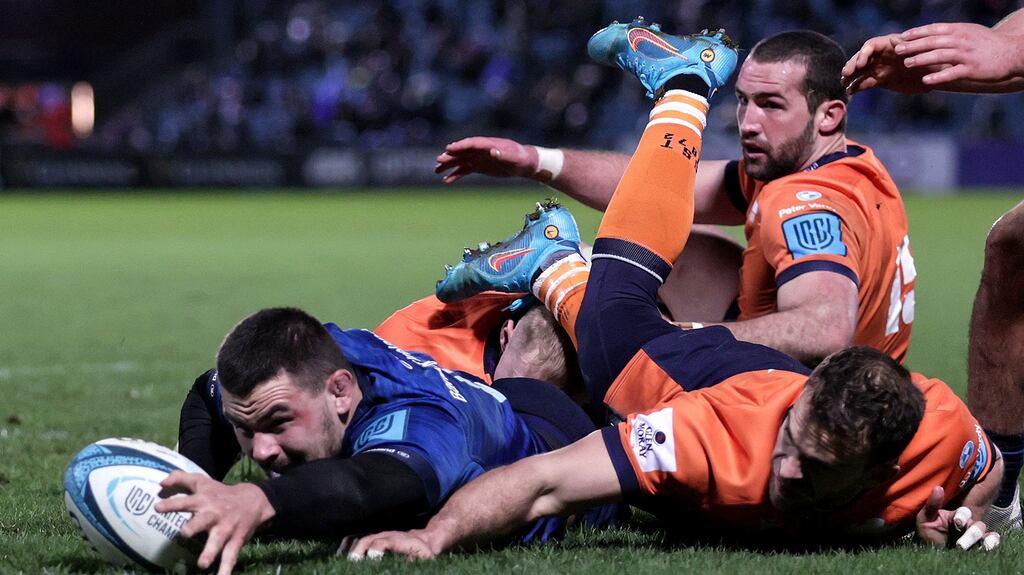 Max Deegan stretches to score Leinster’s bonus point try. Photograph: Laszlo Geczo/Inpho