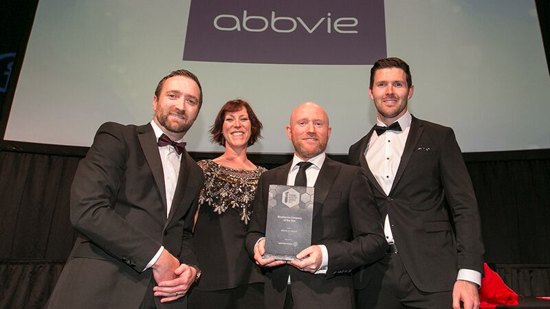 Seamus Keane, Industry Champion – Healthcare, Kuehne+Nagel, presents the Biopharma Company of the Year award to the AbbVie in Ireland team.