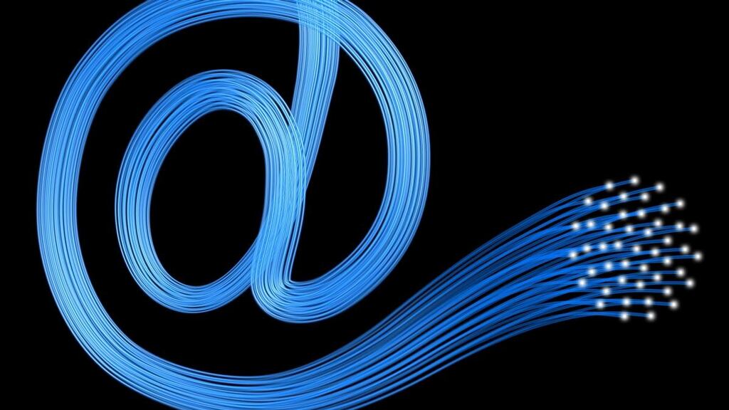 The proposed cost to the taxpayer of the National Broadband Plan is €3 billion for 542,000 premises.