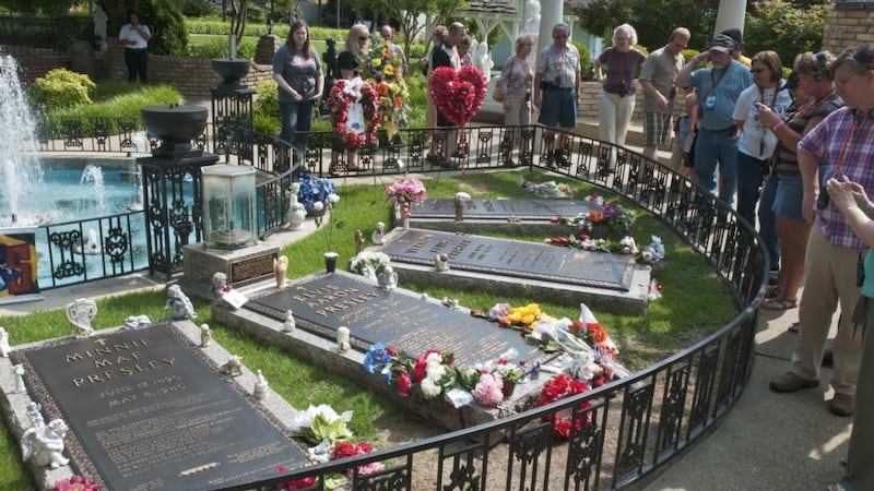 Ask Joan: To the opera in Verona and Graceland