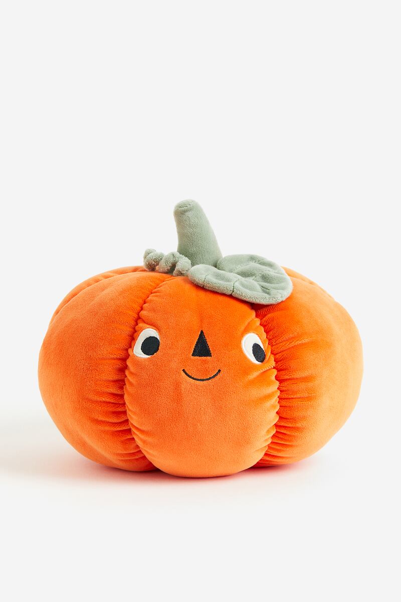 H&M soft pumpkin (€14.99)