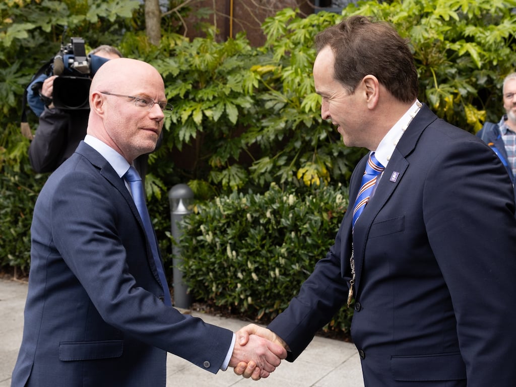 Minister for Health Stephen Donnelly and president of the Irish Pharmacy Union Tom Murray at the group's national conference in Athlone. Photograph: Jason Clarke