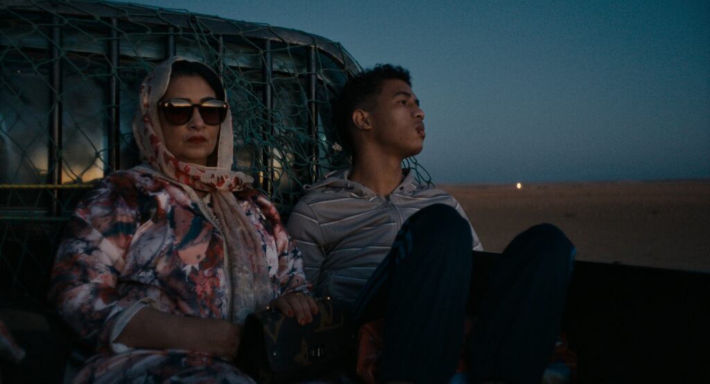 The Damned Don't Cry: Aïcha Tebbae plays a middle-aged single mother who leads a nomadic, complicated life with her teenage son, played by Abdellah El Hajjouji