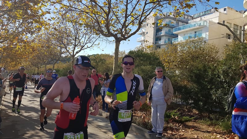 Scott Graham during the 42km marathon run of Ironman Barcelona: “The heat was building, but I was moving well.”