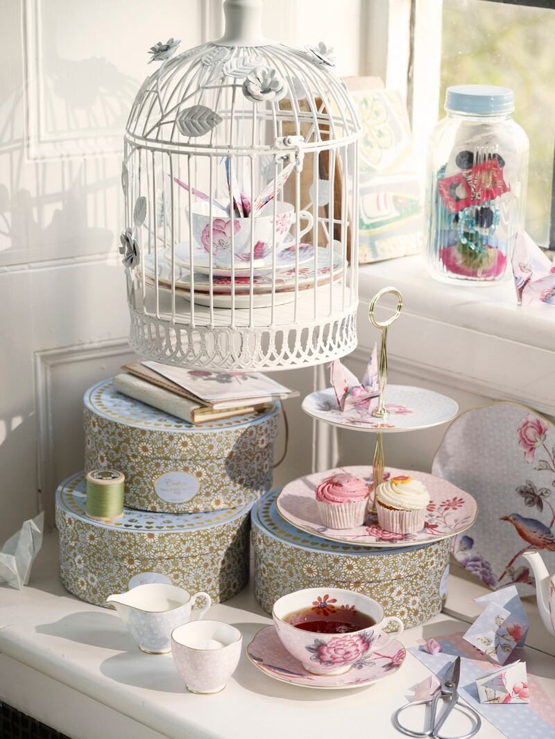 HD BIC Tea Party Wedgewood