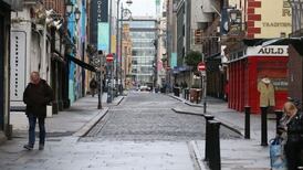 Not reopening pubs in December will create a ‘two-tier Christmas’, vintners say