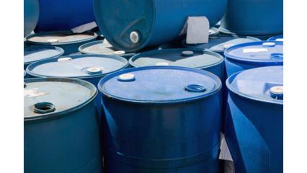 Brent futures remained steady after signals the Federal Reserve?s bond-buying programme will continue.