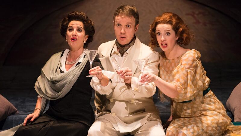 ‘Powder Her Face’