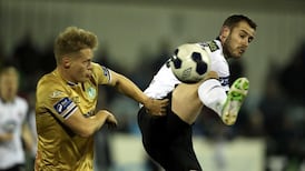 Dundalk take slender lead with Shamrock Rovers draw