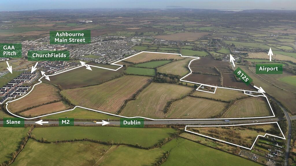 The landbank is immediately next to Ashbourne town, and is bounded by the M2 motorway and R125