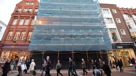 Major clothes retailers in fashion