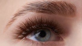 How to make your eye make-up stay put in hot weather